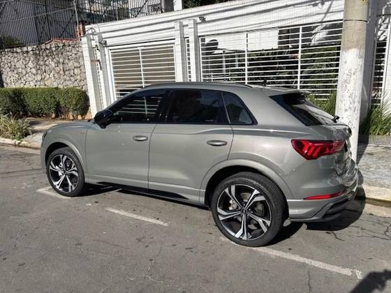 AUDI Q3 2.0 40 TFSI GASOLINA PERFORMANCE BLACK PLUS QUATTRO TIPTRONIC